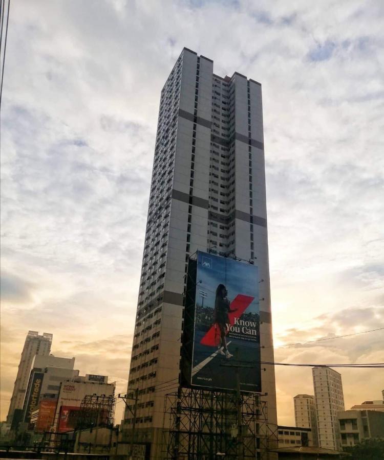曼达卢永Ronz Deca Hills公寓式酒店 外观 照片